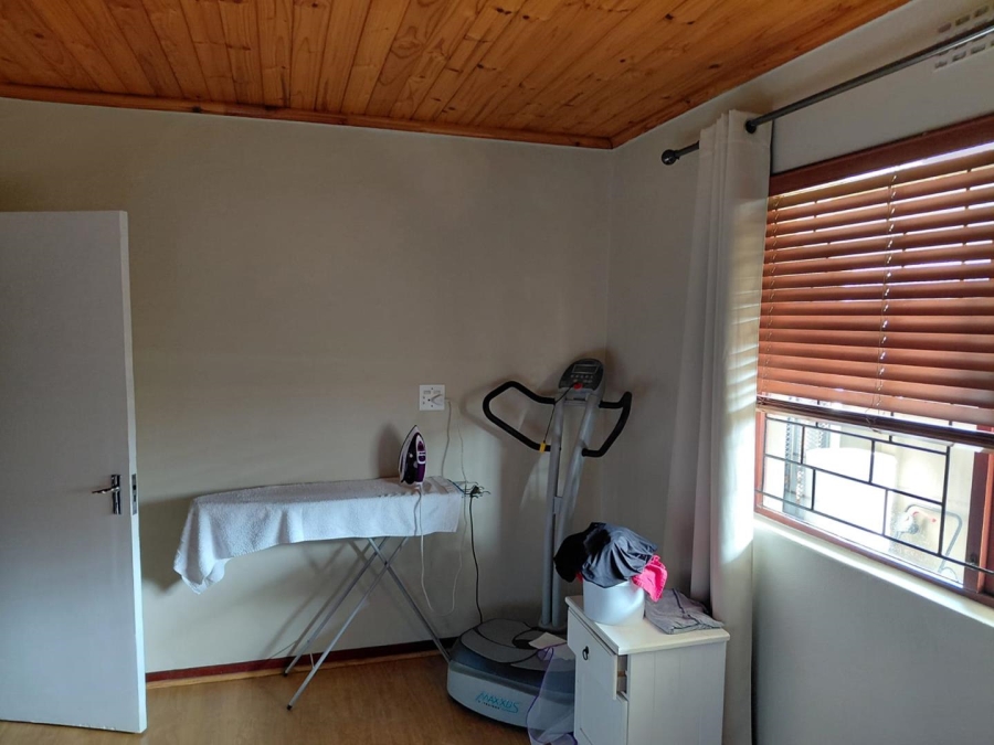 To Let 3 Bedroom Property for Rent in Northpine Western Cape